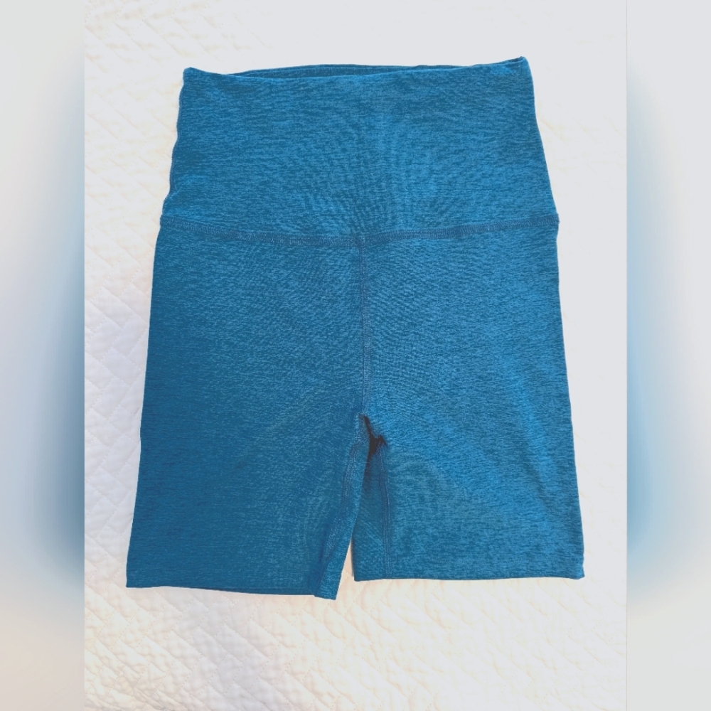 Beyond yoga green-blue bike short, S